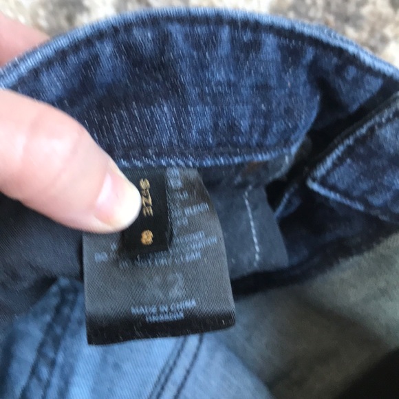 🐆Mid-rise straight leg jean w/animal print detail - Picture 7 of 7